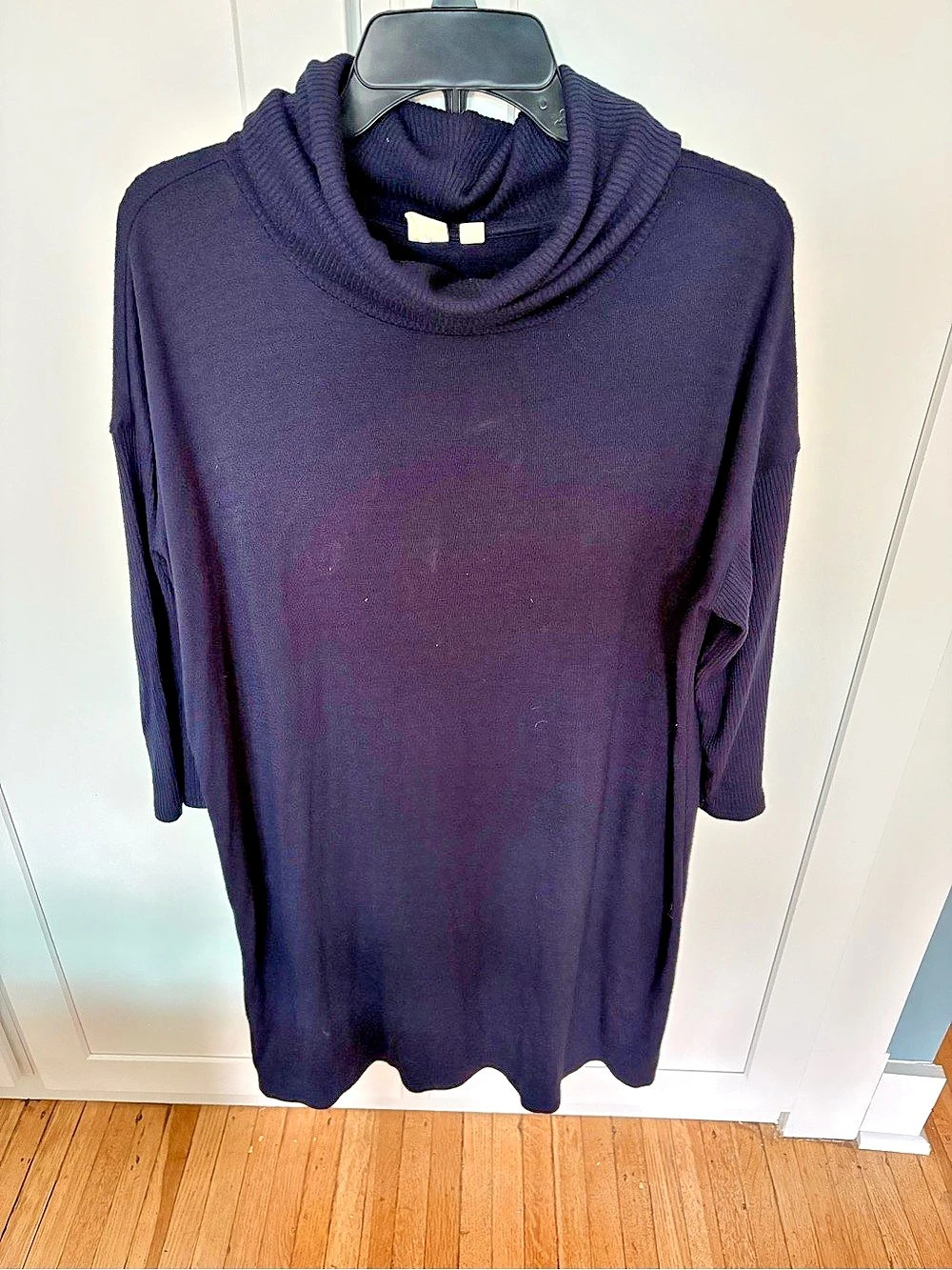 Gap Cowl Neck dress in navy  Size Large Like New
